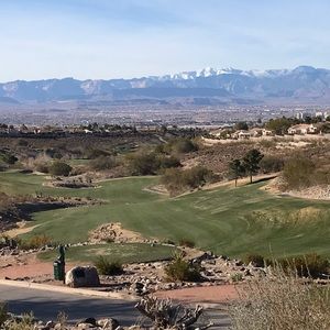 Meet your Posher, Nicholas